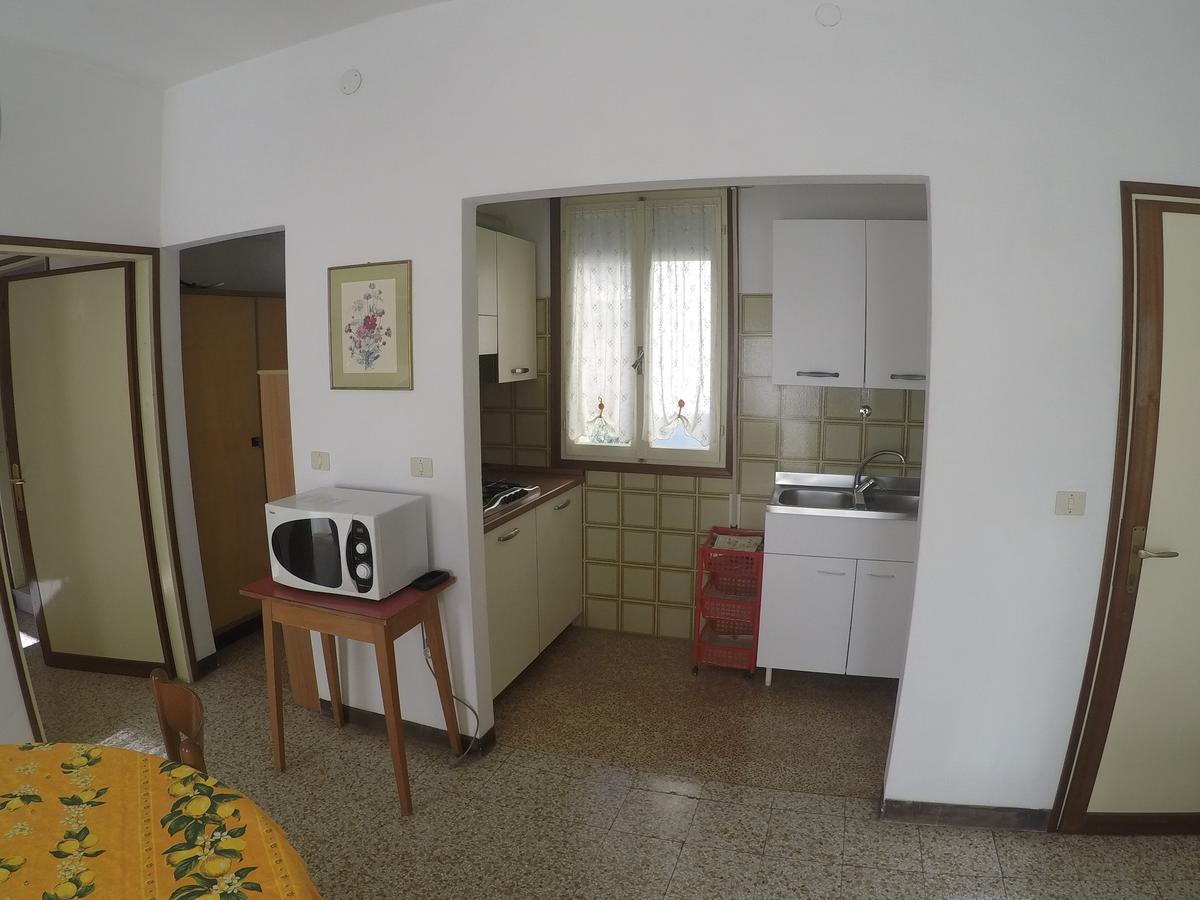 Casa Francesca - Agenzia Cocal Apartment Каорле Екстериор снимка