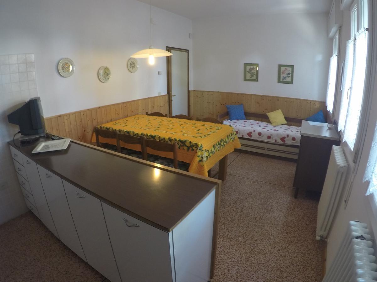Casa Francesca - Agenzia Cocal Apartment Каорле Екстериор снимка