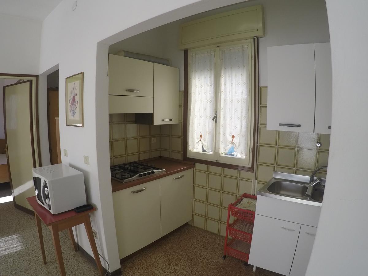 Casa Francesca - Agenzia Cocal Apartment Каорле Екстериор снимка